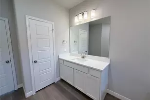 1609 Regents Ct, Houston, TX 77055 - Photo 21