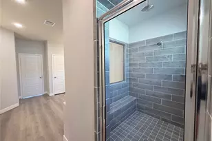 1609 Regents Ct, Houston, TX 77055 - Photo 23