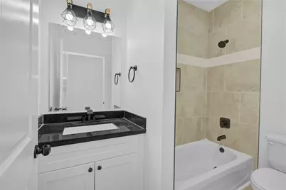 8412 Sunnyhill Street, Houston, TX 77088 - Photo 15