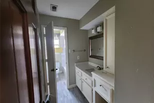 15714 Woodcroft Dr, Houston, TX 77095 - Photo 11