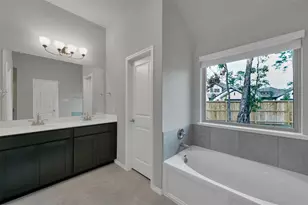 322 Highland Bayou Dr, Conroe, TX 77304 - Photo 15
