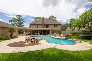 23 Dartmoor St, Sugar Land, TX 77479 - Photo 5