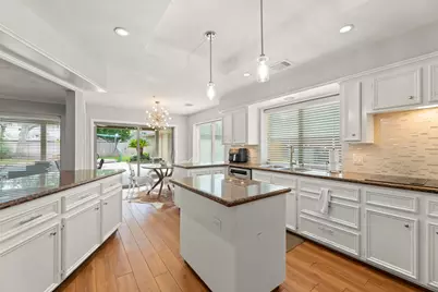 23 Dartmoor Street, Sugar Land, TX 77479 - Photo 13