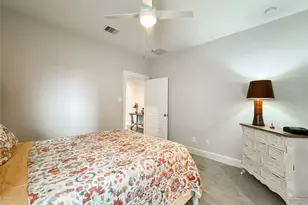 1104 Pearlwood Dr, Houston, TX 77008 - Photo 31