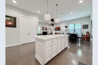 1104 Pearl Wood Drive, Houston, TX 77008 - Photo 11