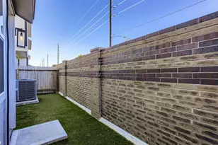 9948 Storehouse Dr, Houston, TX 77080 - Photo 29