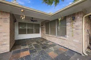 12902 Sandri Ln, Houston, TX 77077 - Photo 29