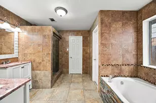 12902 Sandri Ln, Houston, TX 77077 - Photo 19