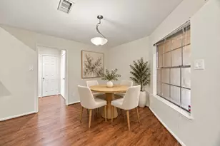 12902 Sandri Ln, Houston, TX 77077 - Photo 5
