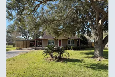 1514 Avenue F, Danbury, TX 77534 - Photo 3