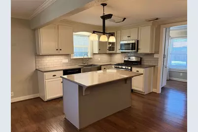 1514 Avenue F, Danbury, TX 77534 - Photo 11