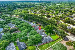 15427 Truslow Point Ln, Sugar Land, TX 77478 - Photo 35