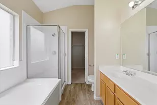 10707 Mockernut St, Baytown, TX 77523 - Photo 13
