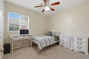 10707 Mockernut St, Baytown, TX 77523 - Photo 9