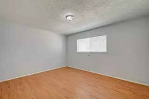 7714 Renwick Dr, Houston, TX 77081 - Photo 9