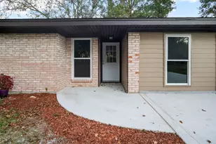 1347 E Palm Dr, Winnie, TX 77665 - Photo 3