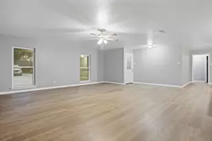 1347 E Palm Dr, Winnie, TX 77665 - Photo 13