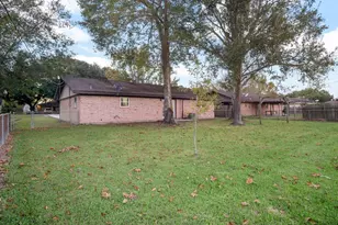 1347 E Palm Dr, Winnie, TX 77665 - Photo 23