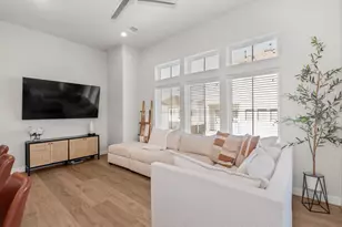 816 Sienna Palm Ln, Houston, TX 77008 - Photo 5