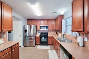 18235 Valebluff Ln, Cypress, TX 77429 - Photo 11