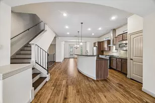 903 Asbury St, Houston, TX 77007 - Photo 13