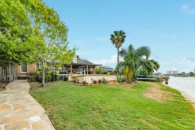 2413 Gerol Drive, Galveston, TX 77551 - Photo 15