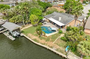 2413 Gerol Dr, Galveston, TX 77551 - Photo 3