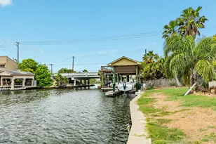 2413 Gerol Dr, Galveston, TX 77551 - Photo 17
