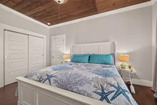 2223 33rd St, Galveston, TX 77550 - Photo 23