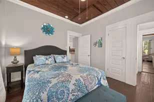 2223 33rd St, Galveston, TX 77550 - Photo 25