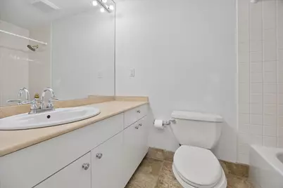 2001 Holcombe Boulevard #403, Houston, TX 77030 - Photo 9