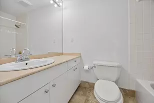 2001 Holcombe Blvd, Houston, TX 77030 - Photo 9