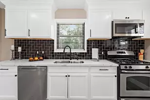 3317 Pelican, Orange, TX 77630 - Photo 9