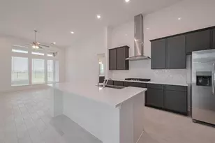 2825 Golden Isle Dr, Texas City, TX 77568 - Photo 13