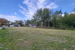 5322 Carmen St, Houston, TX 77033 - Photo 5