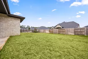 734 Platinum Stone Ln, Pinehurst, TX 77362 - Photo 35