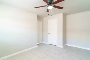 11623 Rowan Ln, Houston, TX 77072 - Photo 13