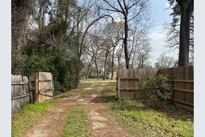 30227 E Geneva Dr, The Woodlands, TX 77386 - Photo 17