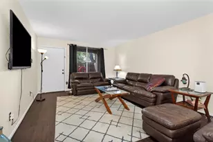 4637 Wild Indigo St, Houston, TX 77027 - Photo 7