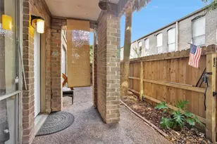 4637 Wild Indigo St, Houston, TX 77027 - Photo 25