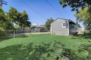 1420 Foreman St, La Marque, TX 77568 - Photo 31