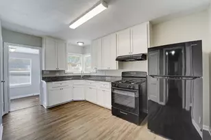 1420 Foreman St, La Marque, TX 77568 - Photo 9