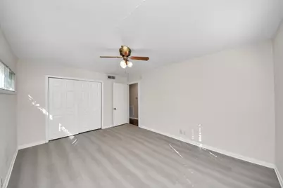 850 Pecanwood Lane, Houston, TX 77024 - Photo 31