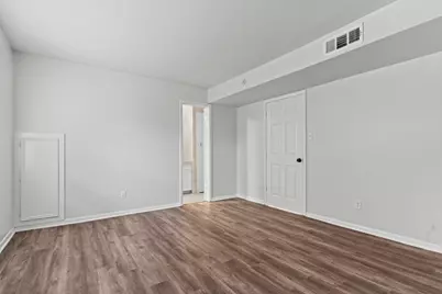 2711 Briarhurst Drive #18, Houston, TX 77057 - Photo 37