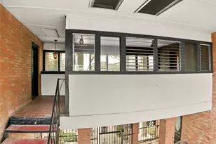 2711 Briarhurst Dr, Houston, TX 77057 - Photo 1