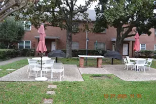 2711 Briarhurst Dr, Houston, TX 77057 - Photo 3