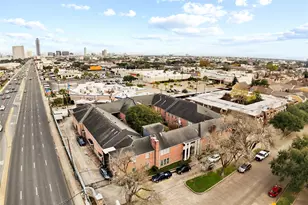 2711 Briarhurst Dr, Houston, TX 77057 - Photo 5