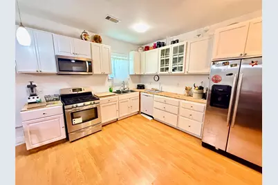 4305 Avenue N 1/2, Galveston, TX 77550 - Photo 3
