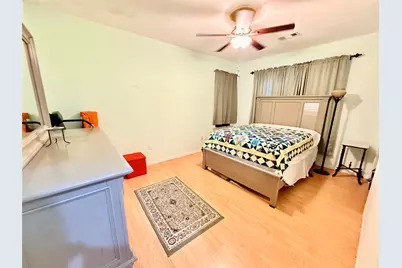 4305 Avenue N 1/2, Galveston, TX 77550 - Photo 7