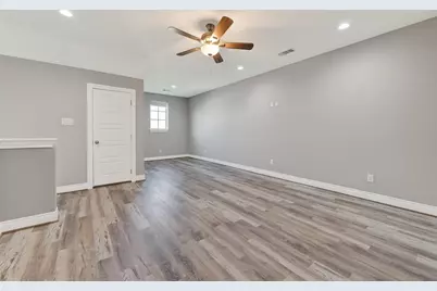 10905 Dauphine Street, Willis, TX 77318 - Photo 27